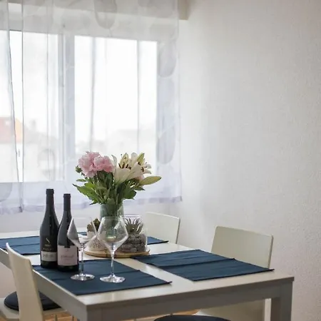 Cozy Close To The Beach And City Centre