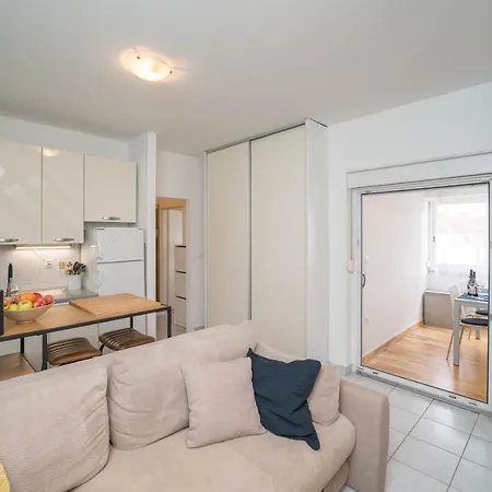 Cozy Close To The Beach And City Centre