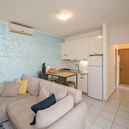 Cozy Close To The Beach And City Centre Apartment